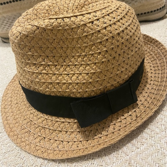 Beach Hat - Picture 2 of 3